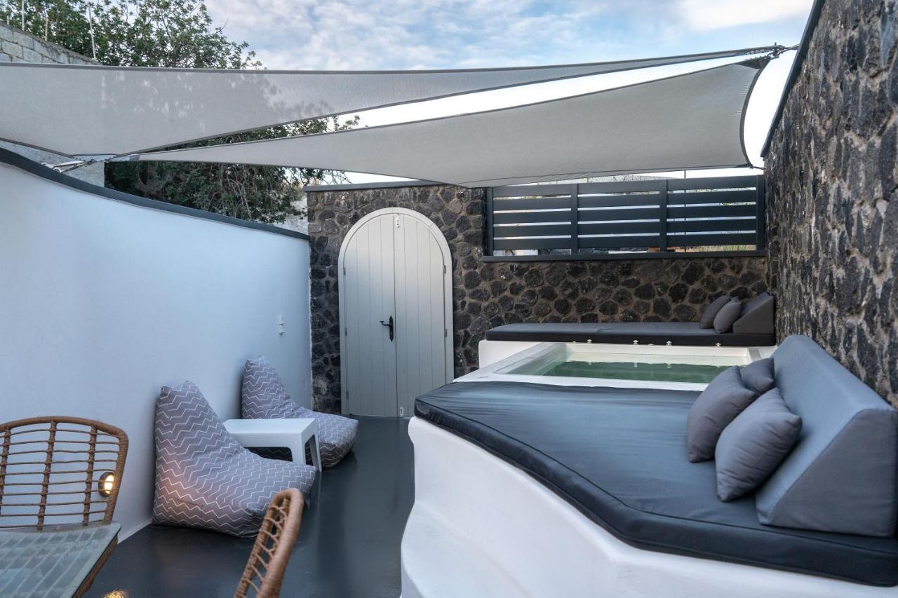 Sun Naam Home Santorini With Heated Jacuzzi Karterados  Buitenkant foto