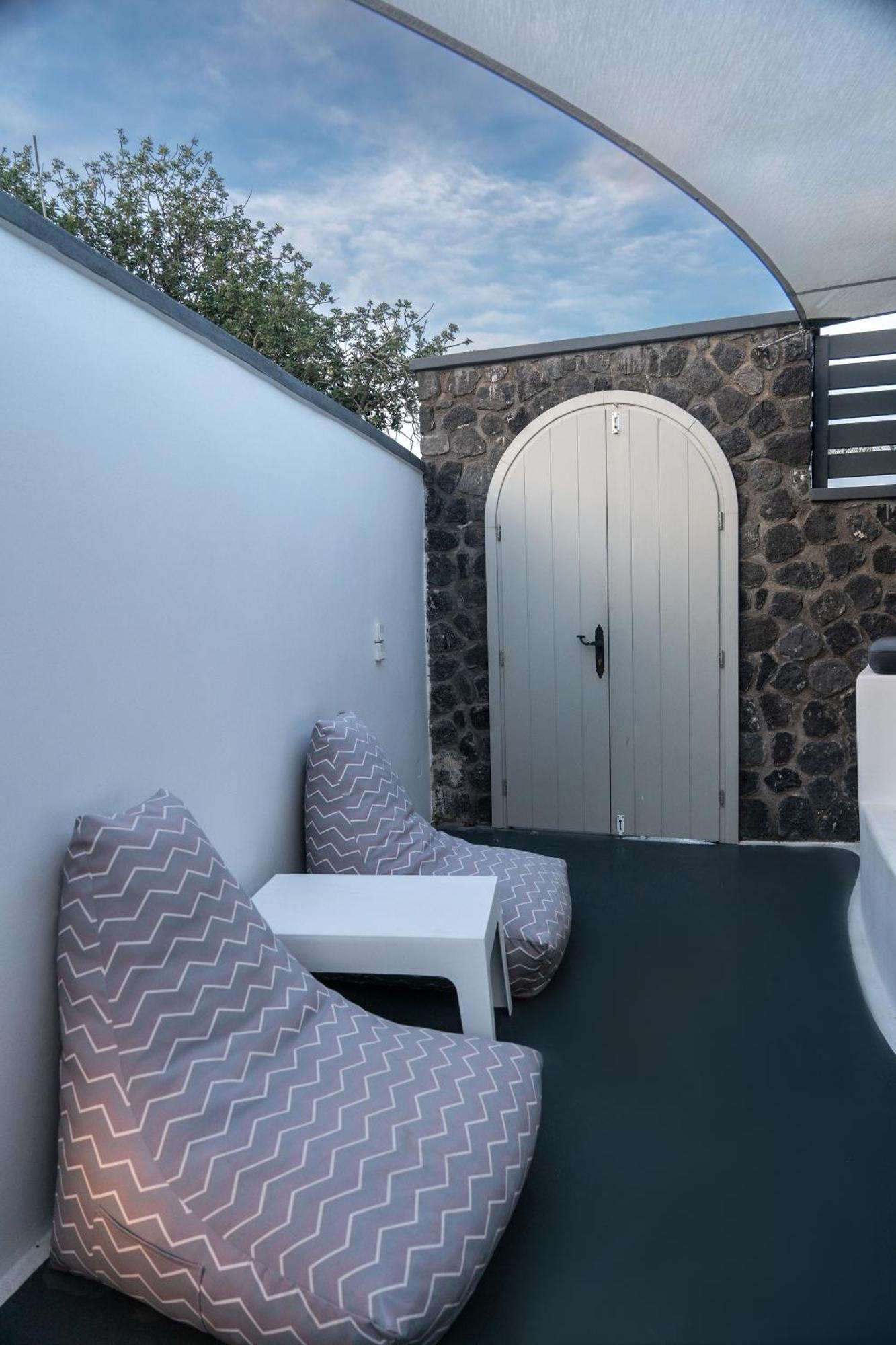 Sun Naam Home Santorini With Heated Jacuzzi Karterados  Buitenkant foto